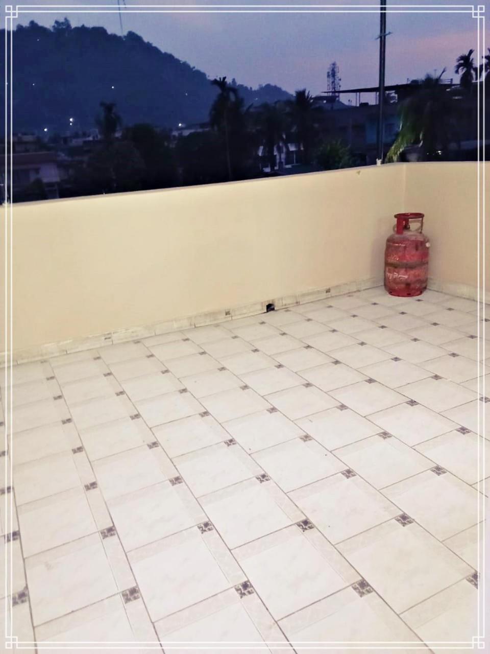 Kanak Laxmi Villa B & B Guwahati Ngoại thất bức ảnh
