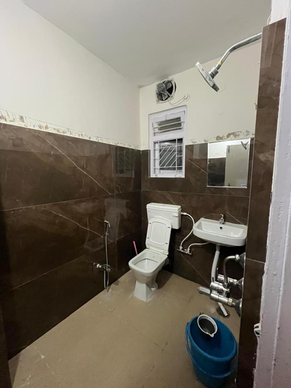 Kanak Laxmi Villa B & B Guwahati Ngoại thất bức ảnh